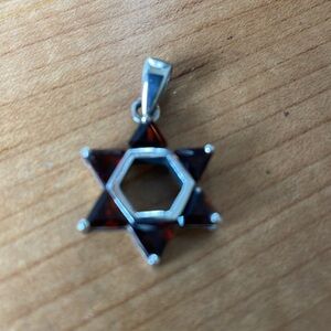 Star of David Six Pointed Star Cubic Garnet Colored Stones in Silver Colored Set